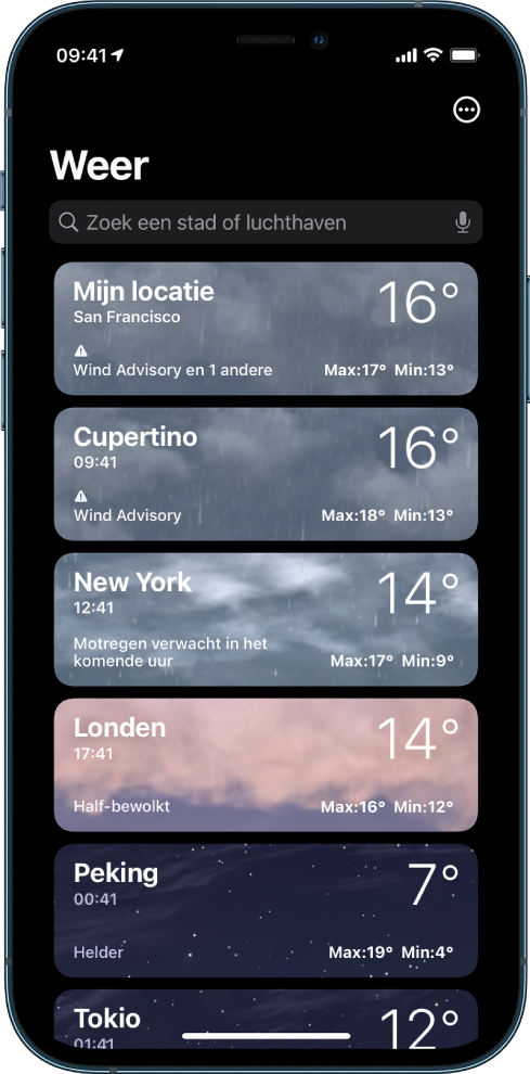 Een lijst met steden en het tijdstip, de huidige temperatuur, de weersverwachting en de hoogste en laagste temperatuur voor elke stad. Boven in het scherm is het zoekveld te zien en rechtsbovenin de knop 'Meer'.
