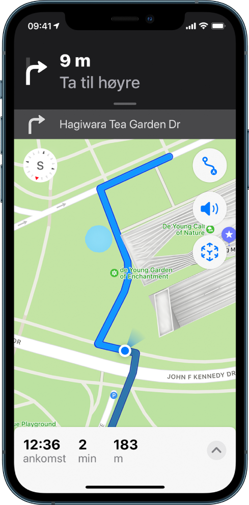 Et kart viser en gårute med et banner øverst som viser meldingen «10 meter ta til høyre».