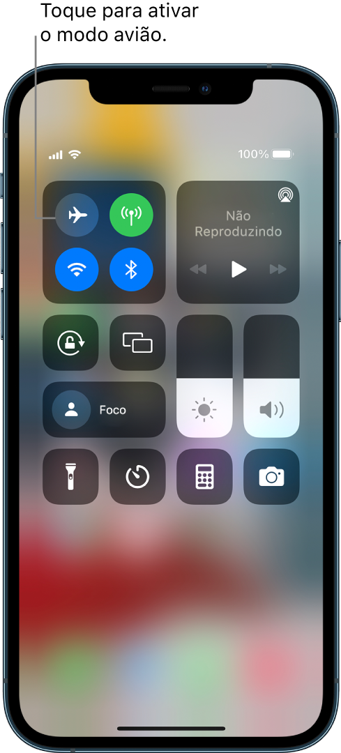 Tela da Central de Controle mostrando que um toque no botão superior esquerdo ativa o modo avião.