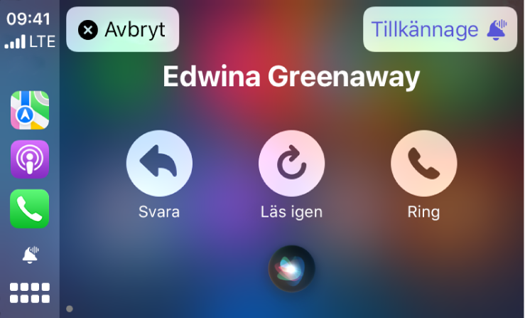 Siri visar Svara, Läs upp igen och Ringalternativ för ett inkommande textmeddelande i CarPlay. Överst till vänster finns knappen Avbryt och överst till höger finns knappen Läs upp.