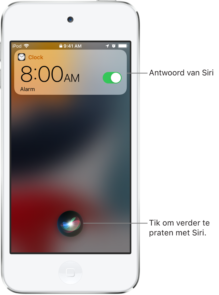 Siri in het toegangsscherm. Een melding van de Klok-app geeft aan dat er een wekker is ingesteld voor acht uur 's ochtends. Een knop middenonder in het scherm wordt gebruikt om verder te praten tegen Siri.