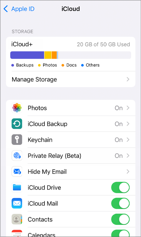 Экран настроек с включенными функциями iCloud.