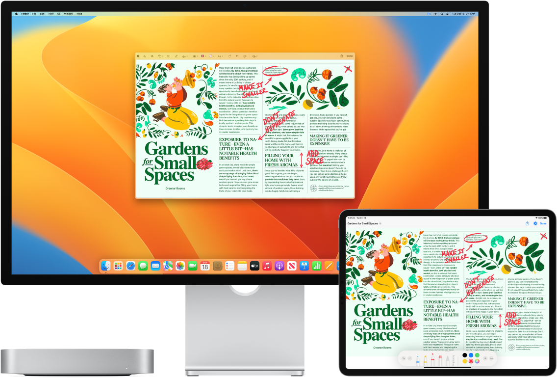 En Mac mini og en iPad står ved siden af hinanden. Begge skærme viser en artikel dækket af håndskrevne røde redigeringer, f.eks. overstregede sætninger, pile og tilføjede ord. iPad har også markeringsmuligheder nederst på skærmen.