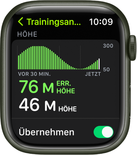 Die Trainingsansicht mit dem Messwert „Höhe“. Oben zeigt eine Grafik, wie sich die Höhe im Zeitverlauf ändert. Darunter werden die bereits bewältigte Höhe sowie die aktuelle Höhe angezeigt. Unten befindet sich der Schalter „Übernehmen“.