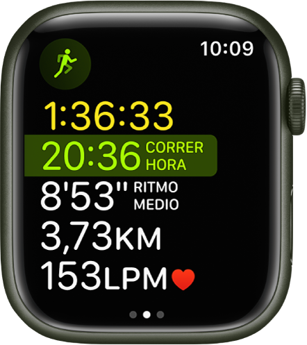 La app Entreno, con un entreno multideporte en curso. La pantalla muestra el tiempo transcurrido total, la cantidad de tiempo que llevas corriendo, el ritmo medio, la distancia y la frecuencia cardiaca.