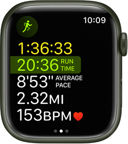 L’app Exercice montrant un entraînement multisport en cours. L’écran montre le temps écoulé total, le temps que vous avez passé à courir, le rythme moyen, la distance et le rythme cardiaque.