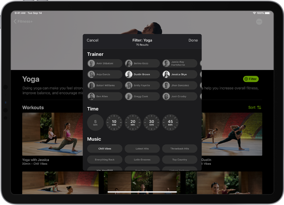 iPad menampilkan pilihan filter untuk olahraga yoga di Fitness+.