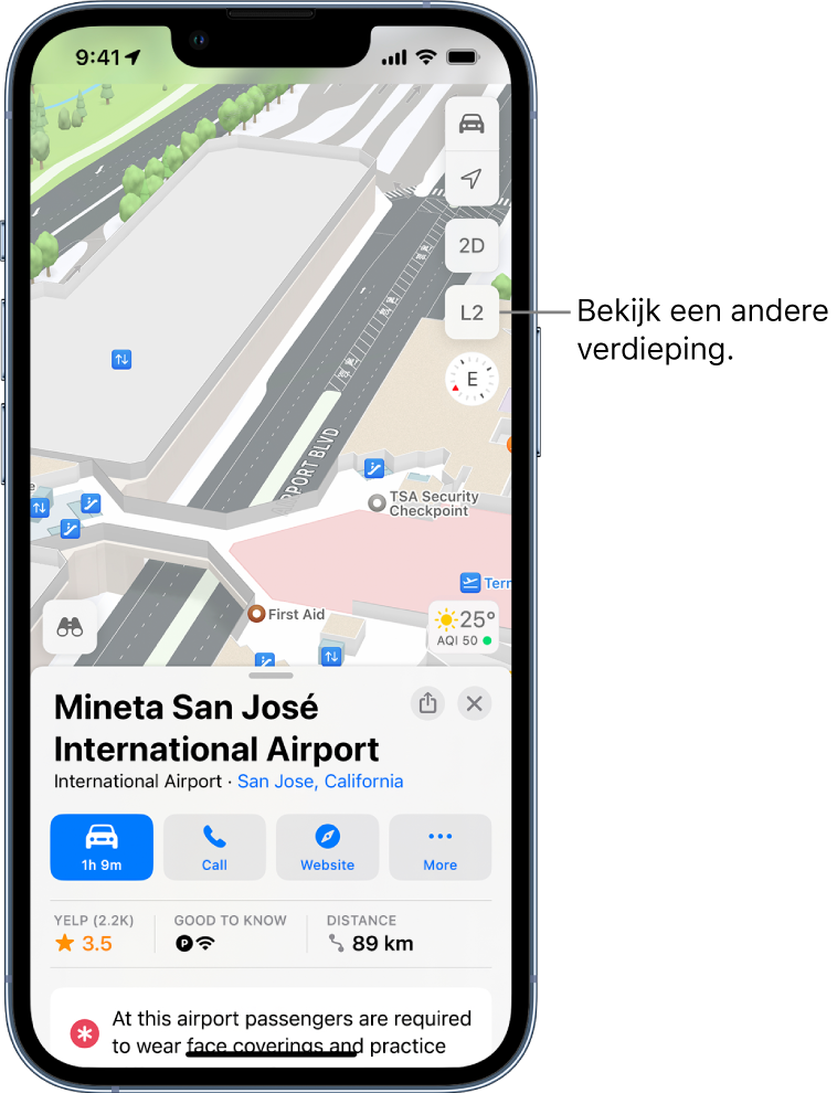 Een plattegrond van een luchthaventerminal. Op de kaart worden bedrijven en boarding gates aangegeven.