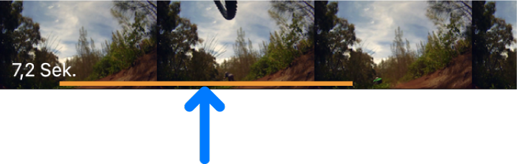 Eine orangefarbene Linie wird unten in einem Videoclip in der Medienübersicht angezeigt