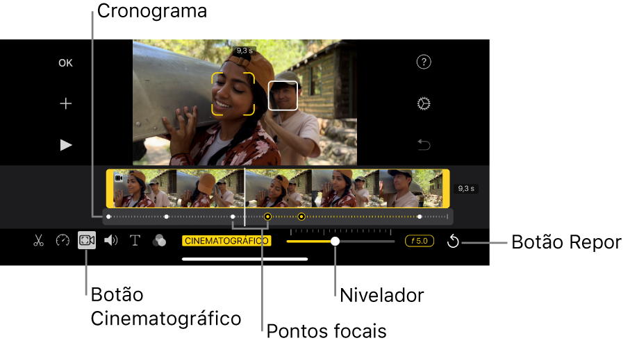 Um clip de vídeo do modo Cinematográfico no visualizador, com parênteses amarelos ao redor do objeto atualmente em foco e uma caixa branca ao redor de um objeto que não está em foco. O cronograma mostra pontos de foco brancos e amarelos.