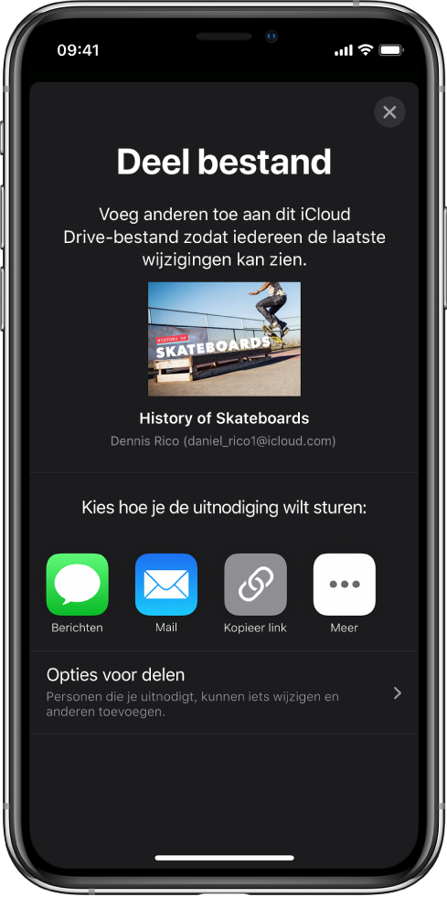 Het scherm 'Voeg personen toe' met daarin een afbeelding van de presentatie die wordt gedeeld. Eronder staan knoppen voor de manieren waarop de uitnodiging kan worden verstuurd, waaronder Berichten, Mail en 'Kopieer link'. Onder in het scherm staat de knop 'Opties voor delen'.