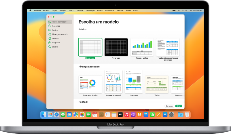 Um MacBook Pro com o seletor de modelos do Numbers aberto no ecrã. A categoria “Todos os modelos” está selecionada à esquerda e os modelos preconcebidos aparecem à direita nas linhas por categoria.