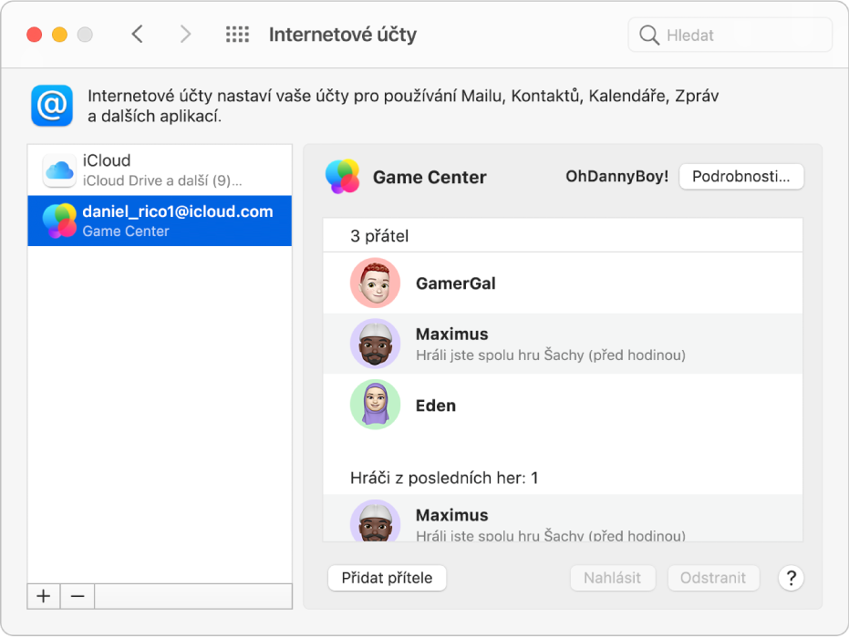 Účet Game Center vybraný v Internetových účtech; napravo jsou vidět přátelé pro hry
