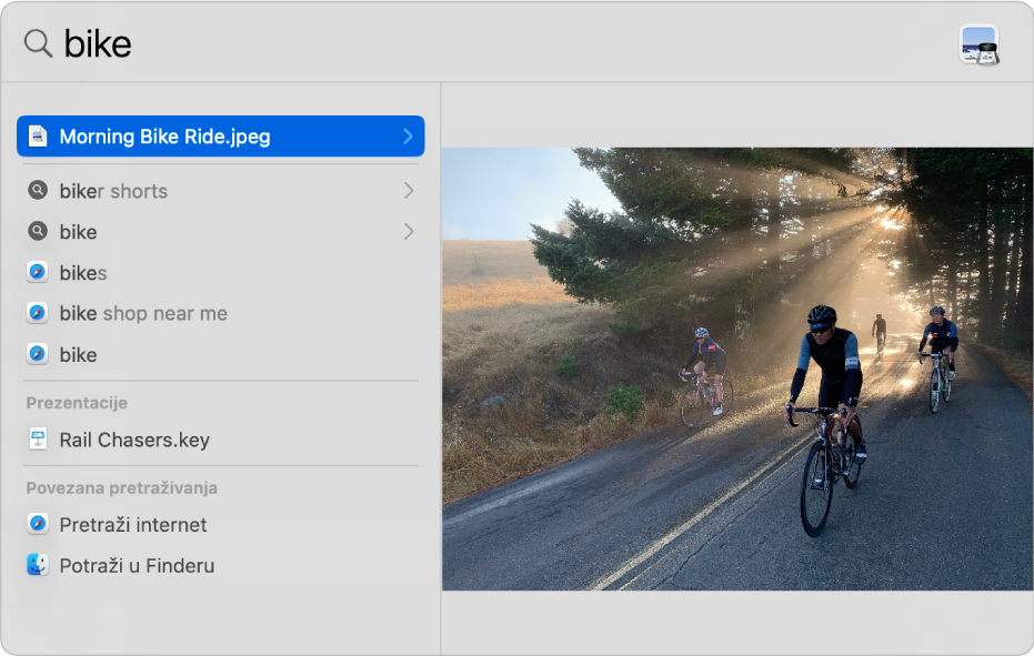 Prozor aplikacije Spotlight s prikazom teksta za pretraživanje u polju za pretraživanje pri vrhu prozora, rezultati ispod s lijeve strane i pretpregled glavnog rezultata s desne.
