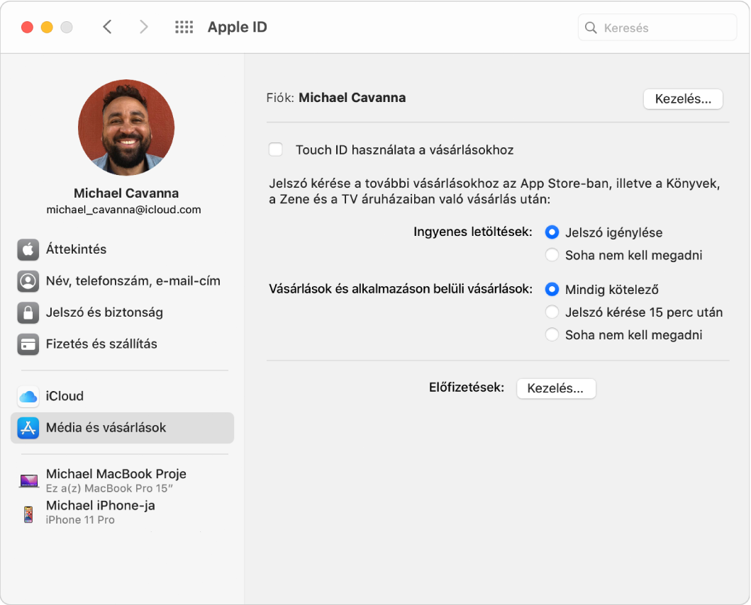 Apple ID beállítások, amelyek oldalsávján a különböző típusú fiókbeállítások és a meglévő fiók Média és vásárlások beállításai láthatók.