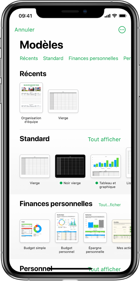 Le sélecteur de modèles affiche en haut une rangée de catégories que vous pouvez toucher pour filtrer les options. En dessous, des vignettes de modèles prédéfinis sont disposées en rangées par catégorie, en commençant en haut par Récents, suivi de Standard et de Finances personnelles. Un bouton « Voir tout » apparaît au-dessus et à droite de la ligne de chacune des catégories. Le bouton Langue et région se trouve dans le coin supérieur droit.