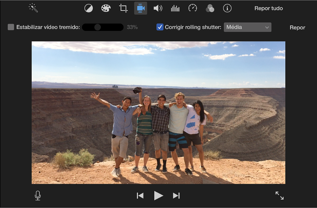 Opção “Corrigir rolling shutter” assinalada acima do clip no visualizador