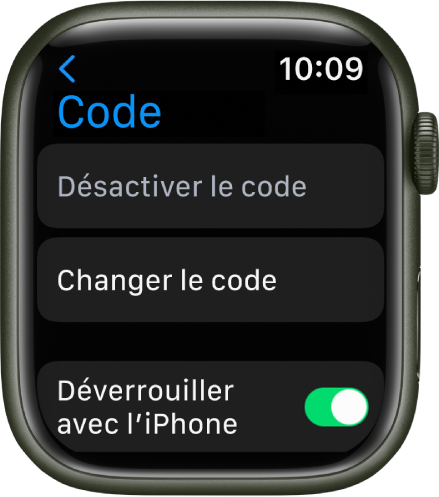 Réglages Code sur l’Apple Watch avec le bouton « Désactiver le code » en haut, le bouton « Changer le code » en dessous et le commutateur « Déverrouiller avec l’iPhone » en bas.