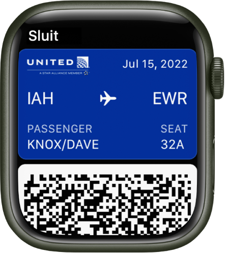 Een vliegticket in de Wallet-app. Bovenin staan de vluchtgegevens en onderin staat de streepjescode.