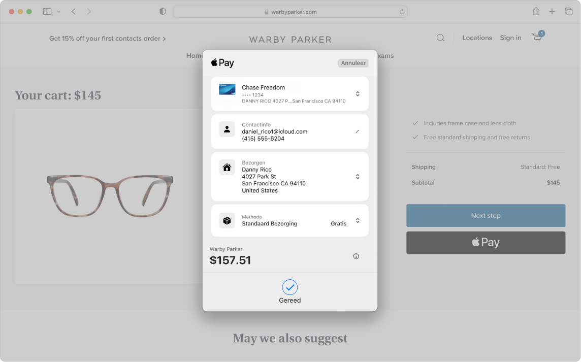 Een Mac-scherm met een onlineaankoop in Safari waarbij de Apple Pay-optie wordt gebruikt.