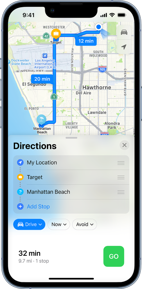 Aplikace Mapy zobrazující trasu pro jízdu autem s několika zastávkami na trase.