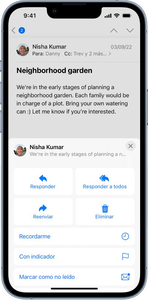 Un correo mostrando opciones para responder en la parte inferior. A lo largo del centro de la pantalla, de izquierda a derecha, se encuentran los botones Reponder, Responder a todos, Reenviar y Basurero.