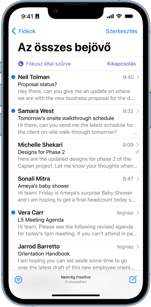 A Bejövő postafiók az e-mailek listájával. Az e-mailek listája fölött a Fókusz által szűrve címke jelenik meg, és mellette jobbra a Kikapcsolás felirat jelenik meg.