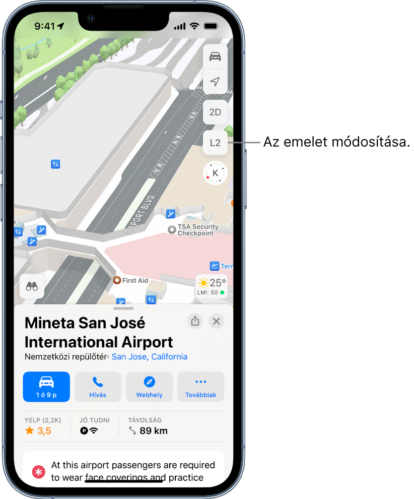 Beltéri térkép egy repülőtéri terminálról. A térképen egy biztonsági ellenőrzőpont, mozgólépcsők, liftek és egy elsősegélynyújtó-hely látható.