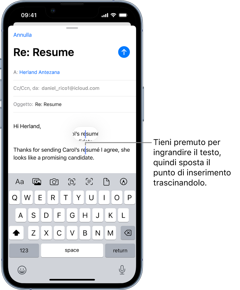 Una bozza di email, che mostra il punto di inserimento posizionato dove il testo verrà inserito o modificato. Il testo circostante è ingrandito, per facilitare il posizionamento del punto di inserimento.