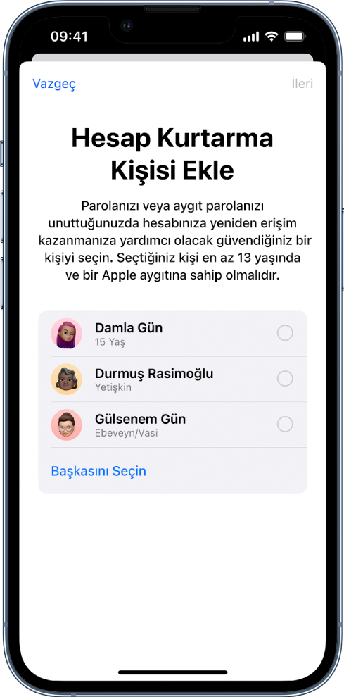 Hesap Kurtarma Kişisi ekranı, kurtarma kişisi olarak seçilebilecek önerilen kişileri ve başka birini seçme seçeneğini gösteriyor.