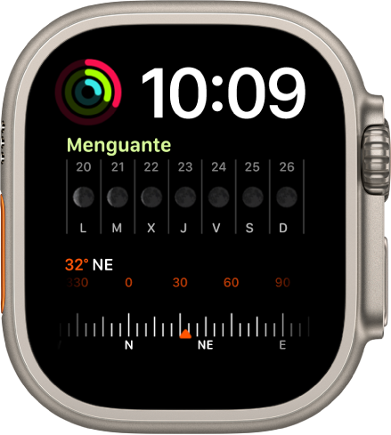 La esfera “Modular doble”, con un reloj digital cerca de la parte superior, una complicación Actividad arriba a la izquierda, una complicación “Fase lunar” en la parte central y una complicación Brújula abajo.