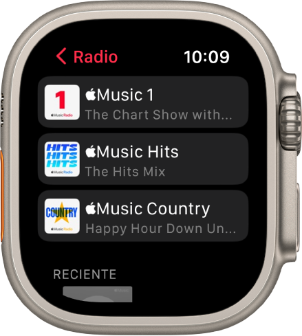 La pantalla de Radio con tres emisoras de Apple Music.