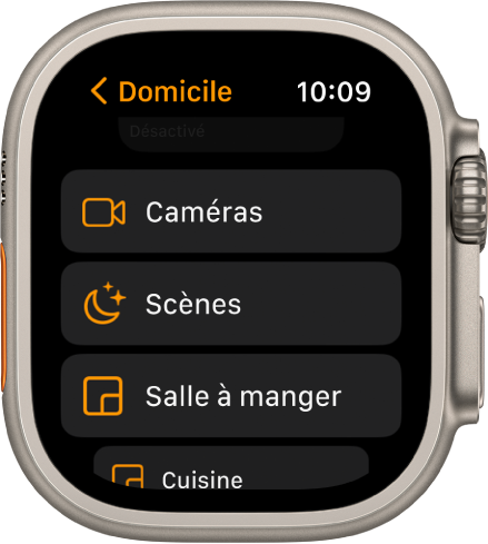 L’app Domicile montrant une liste de pièce comprenant des caméras, un bouton de scènes et deux pièces.