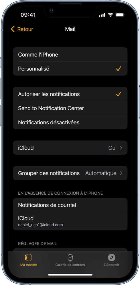 Réglages de Mail dans l’app Watch affichant les réglages de notification et de comptes de messagerie.