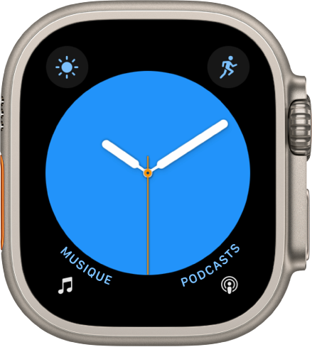 Cadran Couleur, sur lequel vous pouvez modifier la couleur du cadran. Il affiche quatre complications : « Conditions météo » en haut à gauche, Exercice en haut à droite, Musique en bas à gauche et Podcasts en bas à droite.