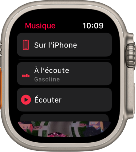 L’app Musique affiche les boutons « Sur l’iPhone », « À l’écoute » et Écouter dans une liste. Faites défiler l’écran vers le bas pour voir l’illustration d’album.