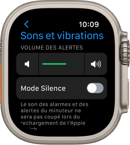 Réglages « Sons et vibrations » sur l’Apple Watch, avec le curseur « Volume des alertes » en haut et le commutateur du mode Silence en dessous.