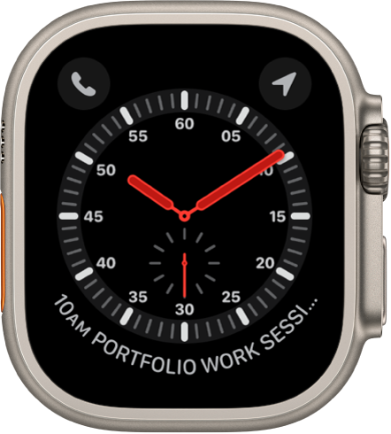 Laikrodžio ciferblatas „Explorer“ yra analoginis laikrodis. Rodomi trys valdikliai „Phone“ valdiklis pateiktas viršuje kairėje, „Compass“ valdiklis pateiktas viršuje dešinėje, o „Calendar Schedule“ valdiklis – apačioje.