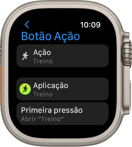 O ecrã do botão Ação no Apple Watch Ultra a mostrar Treino como a ação e aplicação atribuídas. Premir o botão Ação uma vez abre a aplicação Treino.