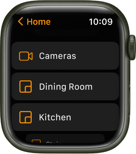 Списък със стаи в приложението Home (Дом), който включва камери и две стаи.