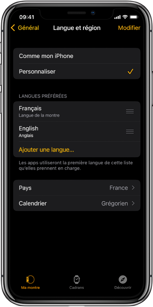 L’écran « Langue et région » de l’app Apple Watch, avec Anglais et Espagnol apparaissant sous « Langues préférées ».