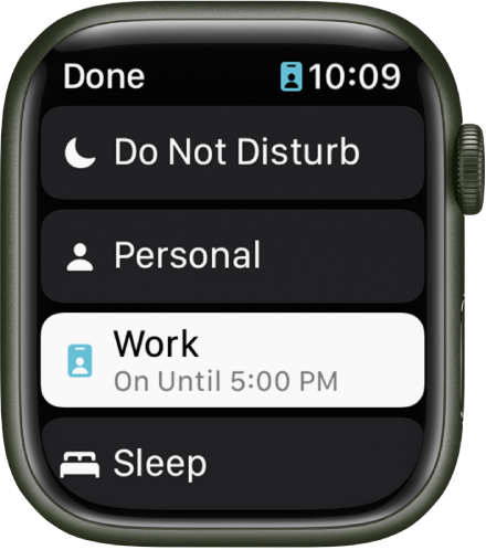 Sąraše „Focus“ rodoma „Do Not Disturb“, „Personal“, „Work“ ir „Sleep“. Aktyvi funkcija „Work Focus“.