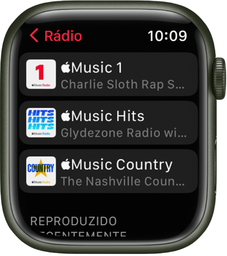 Tela Rádio mostrando três estações do Apple Music.