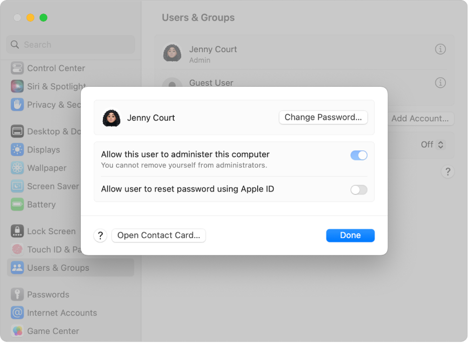Valitun käyttäjän Käyttäjät ja ryhmät -asetukset. Ylhäällä on käyttäjän kuva ja nimi sekä Vaihda salasana -painike. Alla on vaihtoehdot, joilla käyttäjä voi hallinnoida tietokonetta, nollata salasanansa Apple ID:llään ja avata yhteystietokorttinsa. Alaoikealla on Valmis-painike.