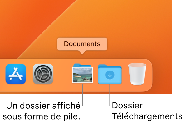 L’extrémité droite du Dock affichant un dossier affiché sous forme d’une pile et le dossier Téléchargements affiché sous forme de dossier.