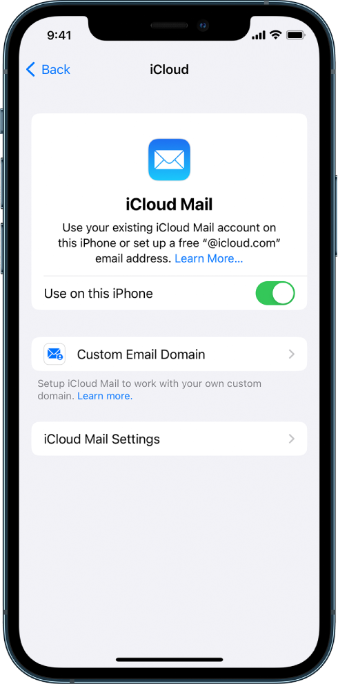 iCloudの設定の「メール」画面。「このiPhoneで使用」がオンになっている。
