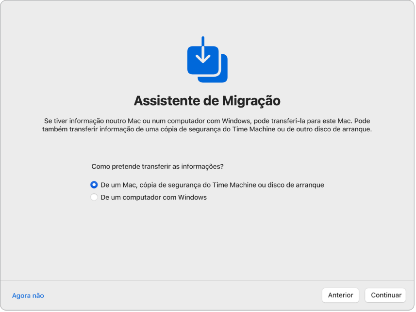 Um ecrã do Assistente de Configuração que apresenta “Assistente de Migração”. Está assinalada uma opção para transferir informação de um Mac.