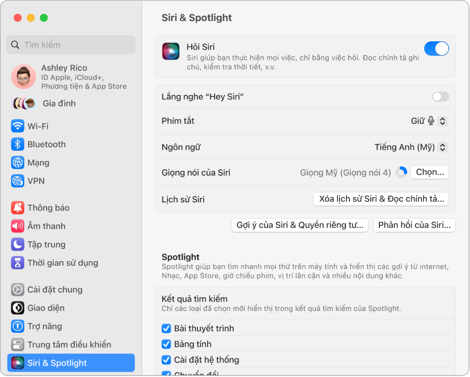 Cửa sổ cài đặt Siri với Hỏi Siri được chọn, cũng như vài tùy chọn để tùy chỉnh Siri ở bên phải