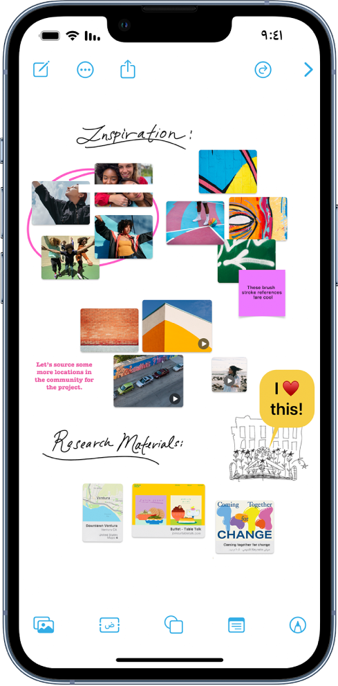 تطبيق المساحة الحرة مفتوح على iPhone. تتضمن اللوحة الكتابة اليدوية والرسومات والأشكال والصور والفيديوهات والملاحظات اللاصقة والروابط والملفات الأخرى.