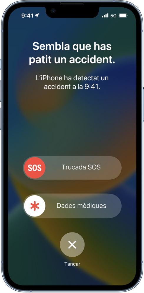 Pantalla d’un iPhone que mostra que s’ha detectat un accident. A sota, hi ha els botons “Trucada SOS”, “Dades mèdiques” i Tancar.